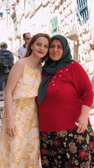 O yüzük bulunamadı! Zehra öğretmen annesinden özür diledi - Resim: 1