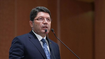 Bakan Tunç: Türk yargısı teröristten de yolsuzdan da hesap sorar