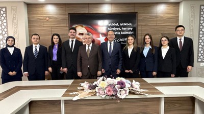 Aksaray'da hakim ve savcı yardımcıları göreve başladı