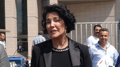 Deniz Akkaya o isme tazminat ödeyecek!