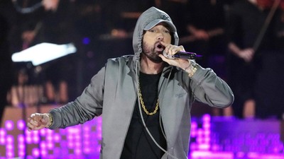 Eminem'in evine iki kez giren kişi haneye tecavüzden suçlu bulundu