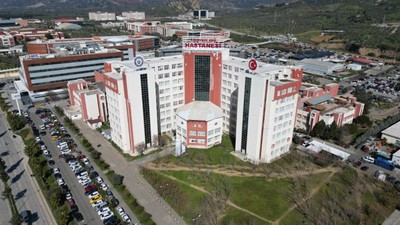 Bıçak parası skandalı: ADÜ Hastanesi'nde profesör ile sekreteri gözaltında
