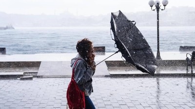 Meteoroloji’den İstanbul’a çamurlu yağmur, 4 ile sarı alarm! Sıcaklık 8 derece birden düşecek!