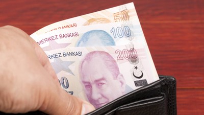 Uzmanın maaşı, emeklinin ikramiyesi artıyor: 3600 ek göstergede kritik engel kalktı!