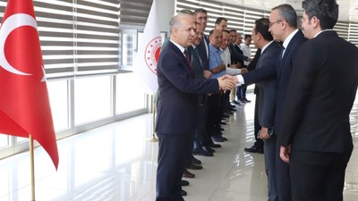 Konya Adliyesi'nde mesai bayramlaşmayla başladı