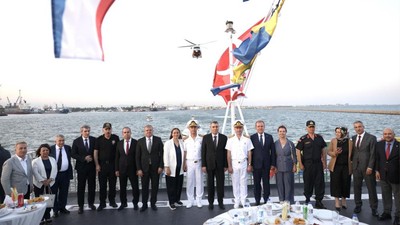 Sahil Güvenlik Komutanlığı'nın 43. kuruluş yıl dönümü kutlandı! Yargı protokolü törene katıldı