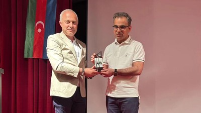 Azerbaycan ordusunun kuruluşu kutlandı! Başsavcı Vekili Özel’e plaket