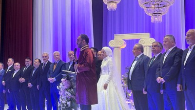 Yargı ve siyaset dünyasını buluşturan düğün! Başsavcı Solmaz’ın oğlu dünyaevine girdi