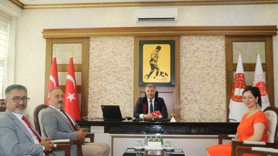 Şehit aileleri ve gaziler Başsavcı Öztoprak’ı uğurladı!