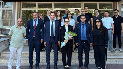 Başsavcı Özdemir çiçeklerle uğurlandı! Adliye personeli tam kadro katıldı