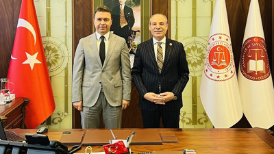 Başkan Gündüz'den Başsavcı Karaköse'ye ziyaret! 15 Temmuz darbe girişimi konuşuldu