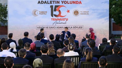 15 Temmuz söyleşisinde tecrübelerini paylaştı! Bakan Tunç anlattı, geleceğin hakim ve savcıları dinledi
