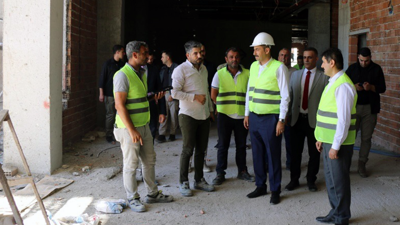 Şanlıurfa Adliyesi ek hizmet binasında hummalı çalışma! Başsavcı Çakmak ve Komisyon Başkanı Yakar yerinde inceledi