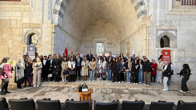 Hukuk öğrencilerinin ilk dersi Gökmedrese’de! Başsavcı Aktaş ve Komisyon Başkanı Soycan da katıldı…