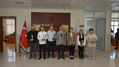 Erbaa Adliyesinde masa tenisi heyecanı! Başsavcı Pala da destek oldu