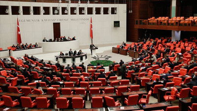 11. Yargı Paketi Meclis’e sunulmadan ertelendi: Trafik cezaları ve sanal bahis düzenlemeleri beklemeye alındı