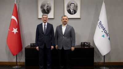 AYM Üyesi İnce’den, Ebubekir Şahin’e hayırlı olsun ziyareti