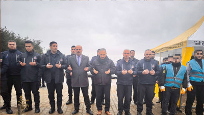 Depremde hayatını kaybeden 253 vatandaşın mezarı ziyaret edildi