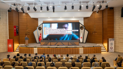 İzmir Adliyesi’nde "IBAN kiralama" tehdidine karşı farkındalık semineri düzenlendi