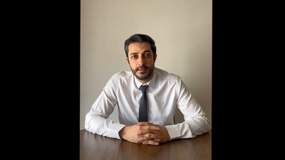 'Borcumu ödeyeceğim' diyerek kandırdı... Genç avukat haciz için gittiği evde dakikalarca darp edildi