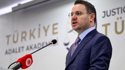 Bakan Gürlek: “Adliye kapısı, adaletin ve eşitliğin kapısıdır”