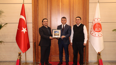İnsan Hakları Hukuku Uluslararası Eğitim Programı katılımcısı heyetlerden Başsavcı Dönmez'e ziyaret
