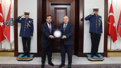 Bakan Yardımcısı Tuncay'dan Emniyet Genel Müdürü Fidan'a ziyaret