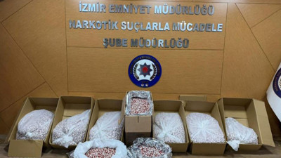 8 aylık teknik ve fiziki takiple uyuşturucu şebekesi çökertildi... 12 milyon sentetik hap bulundu
