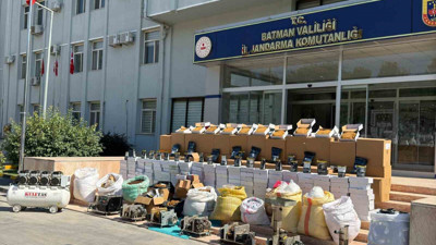 Batman'da kaçakçılık operasyonu! Binlerce kaçak ürün ele geçirildi