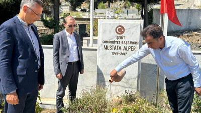 Şehit Başsavcı Mustafa Alper Söke’de kabri başında anıldı