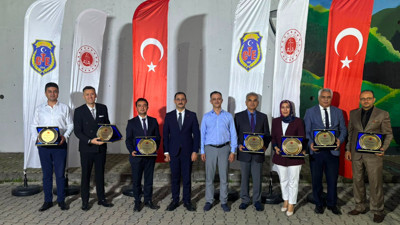 Sakarya'da ceza infaz müdürleri ve denetimli serbestlik müdürü için veda programı düzenlendi