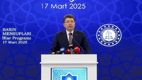 Bakan Tunç basın mensuplarıyla iftarda buluştu