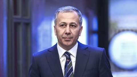İçişleri Bakanı Ali Yerlikaya x hesabından yaptığı açıklamada 97 kişinin gözaltına alındığını duyurdu
