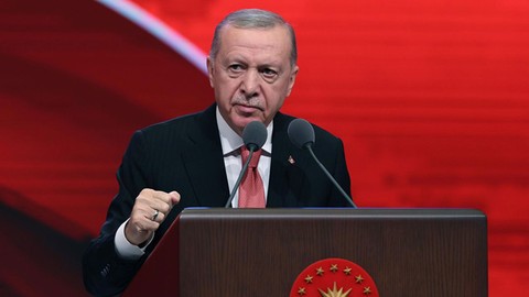 Cumhurbaşkanı Erdoğan'dan Özel'e "Cunta" davası