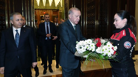 Cumhurbaşkanı Erdoğan’dan 180. Yıl mesajı! Polis teşkilatını kabul etti