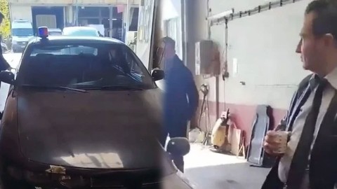 Yenidoğan çetesini çökerten savcı Yavuz Engin'in arabası oto tamirciyi şaşırttı