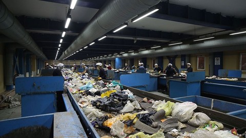 14 yaşındaki çocuk işçi feci şekilde can verdi: Geri dönüşüm fabrikasında ölüm