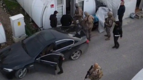 Uyuşturucu çetesine dev operasyon: 39 kişi tutuklandı