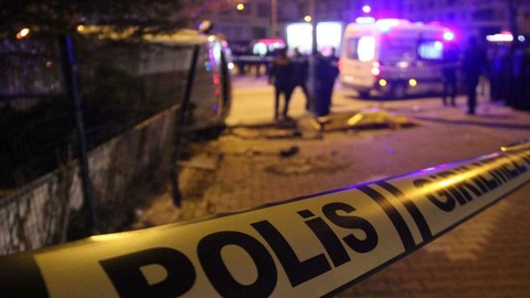 İzmir'de baba dehşeti! Oğlunu vurarak öldürdü
