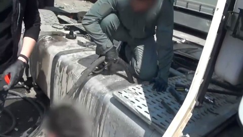 İstanbul'da uyuşturucu tacirlerine büyük darbe! Yüzlerce kilo ele geçirildi