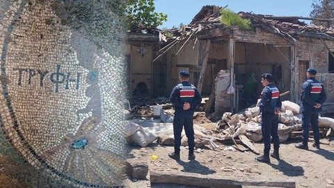 Bağ evinde kaçak kazı yaparken 2 bin yıllık Roma mozaiği buldular