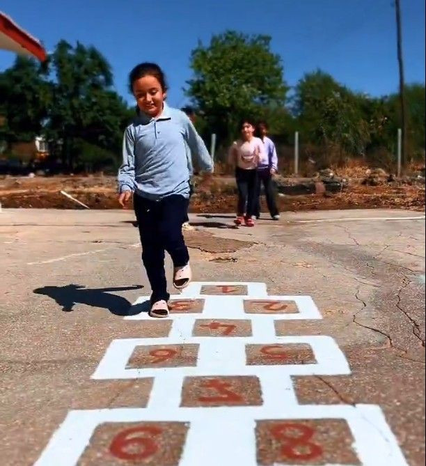 Siverek’te köy okulundaki çocukların yüzleri güldü! Siverek Cumhuriyet Başsavcısı Seçkin Şahan öncülük etti - Resim: 7