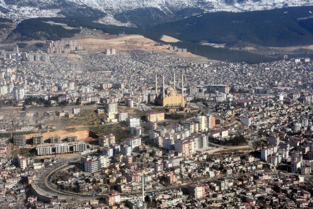 Kahramanmaraş'taki büyük yıkım helikopterden görüntülendi - Resim: 7