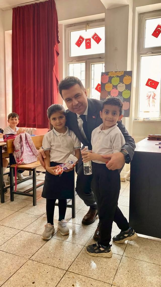 Başsavcı Karaköse, her şeyin başladığı yerde! Minik yüreklere ilham aşıladı - Resim: 3