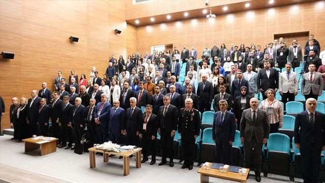 Balıkesir’de idare hukuku sempozyumu! - Resim: 2