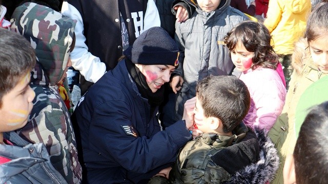 Çocukların komutan ablası: Jandarma Astsubay Belkıs Şahiner depremzede çocuklara destek oluyor - Resim: 8