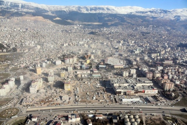Kahramanmaraş'taki büyük yıkım helikopterden görüntülendi - Resim: 9