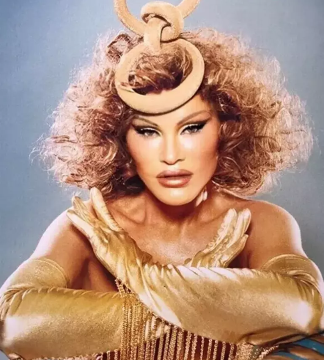 'Kedi Kadın' olarak tanınıyordu! Gençlik hallerini görenler 'ne yaptın sen kendine' dedi - Resim: 5