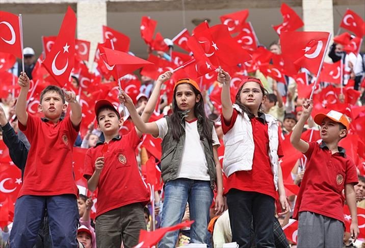 23 NİSAN ŞİİRLERİ | En güzel, anlamlı, duygulu, uzun, kısa ve 2-3-4-6 kıtalık 23 Nisan şiirleri… - Resim: 3