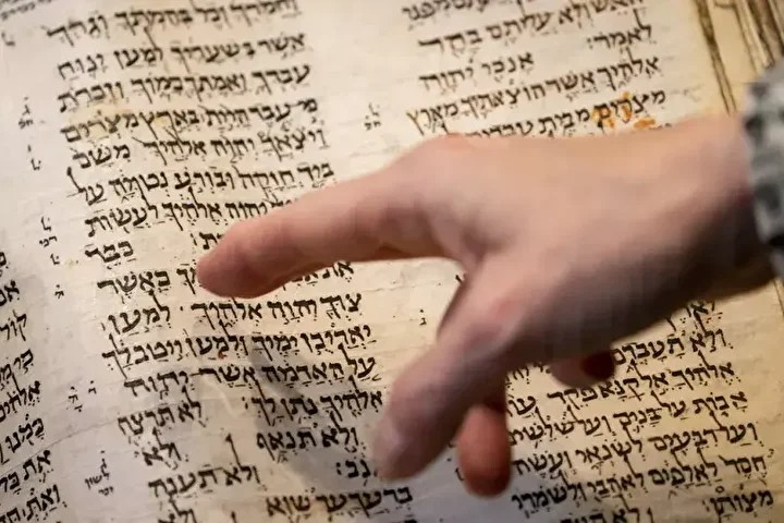 Sinagog’daki gizli tünel ve “Yahudilerin iğneli fıçı” geleneği! - Resim: 15